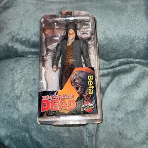 The walking dead skybound exclusive Beta mcFarlane toys New